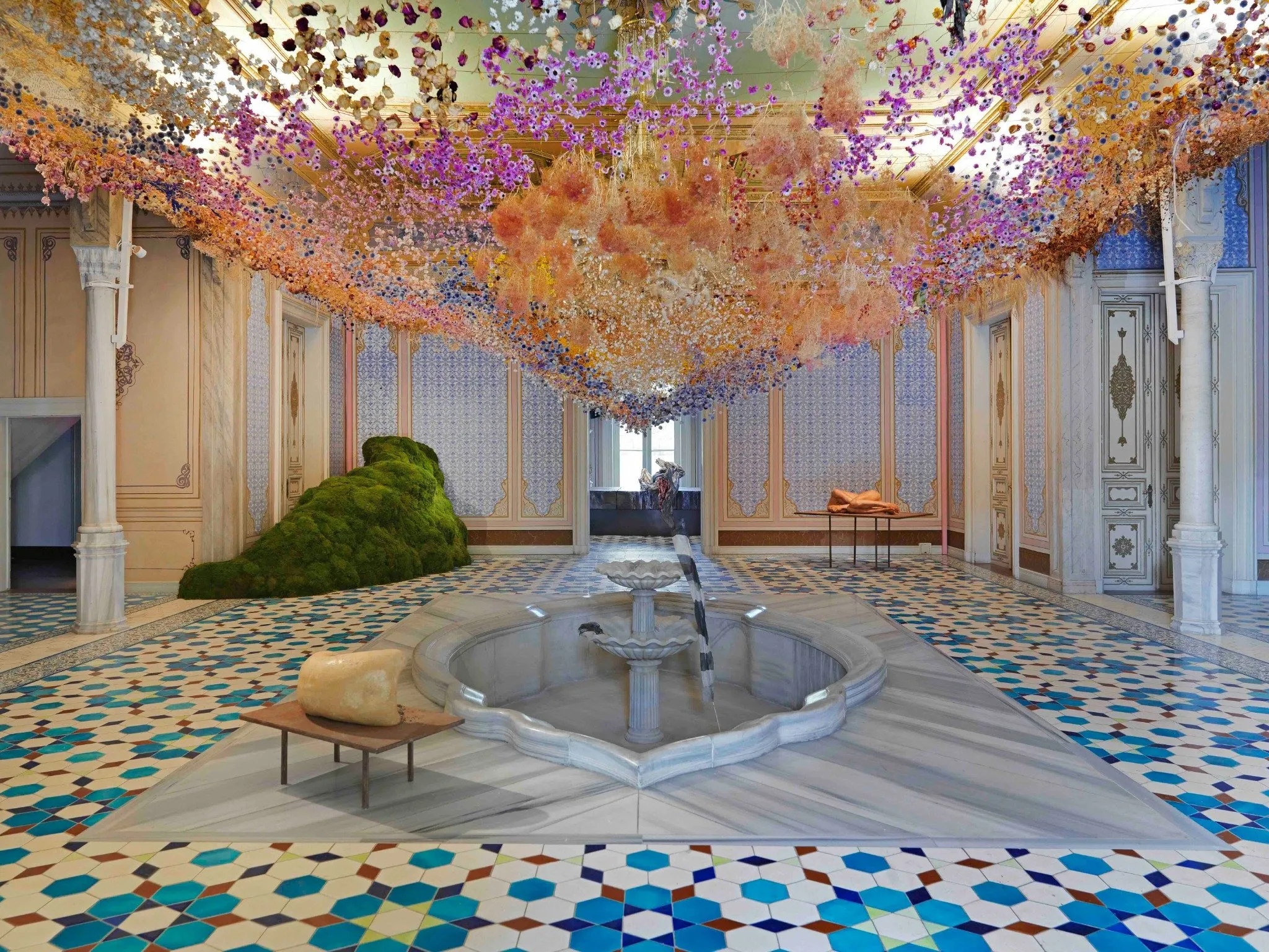 FOLIA: Abdülmecid Efendi Köşkü’nü Nasıl Gezerim?